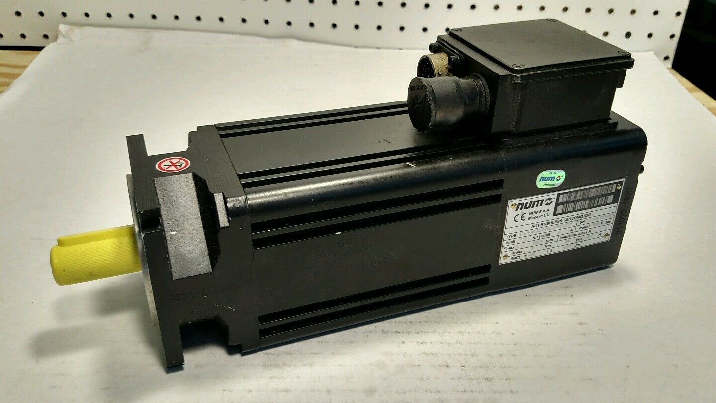 NUM AC Brushless ServoMotor BPH0952N5DF2L01 **Excellent Shape**.   Bin#1