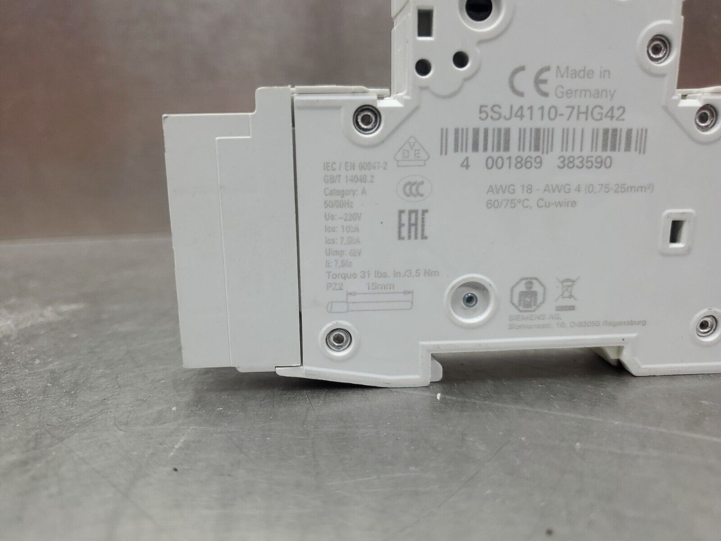 SIEMENS 5SJ4110-7HG42 10A Circuit Breaker.                                  4C-1