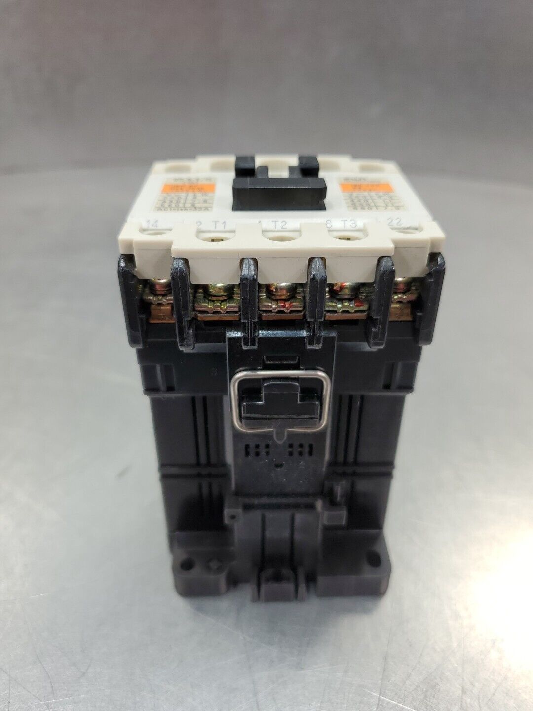 Fuiji Electric SC-5-1/G 10HP 20A Contactor Module.                         4B-23