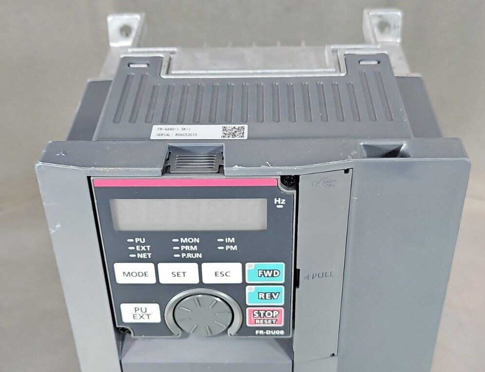 Mitsubishi FR-A840-1. 5K-1 Variable Frequency Drive.                        1B-2