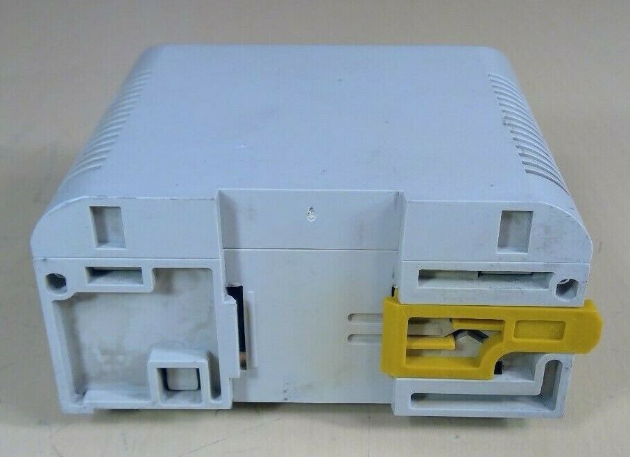 Omron Corporation CQM1-PA203 Power Supply Unit 100-240VDC 50/60Hz             3H