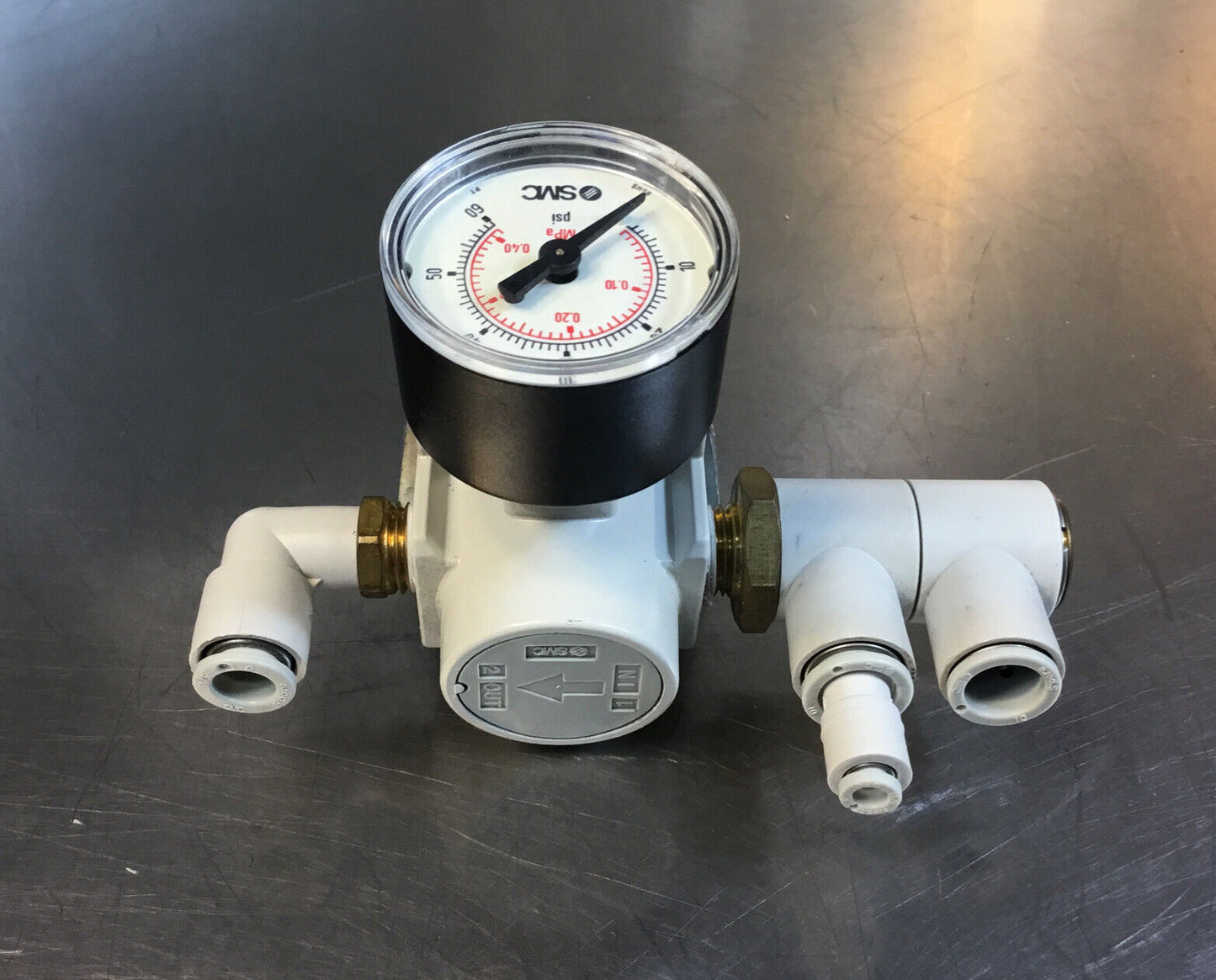 SMC  AR20-02B-1-A  Pneumatic Regulator      6B