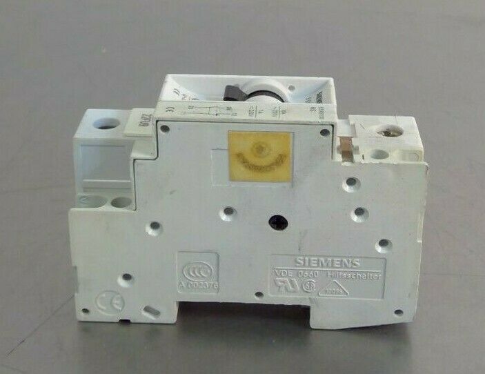 Siemens - 5SX21 C2 - Circuit Breaker w/ 5SX9100 HS                           4G