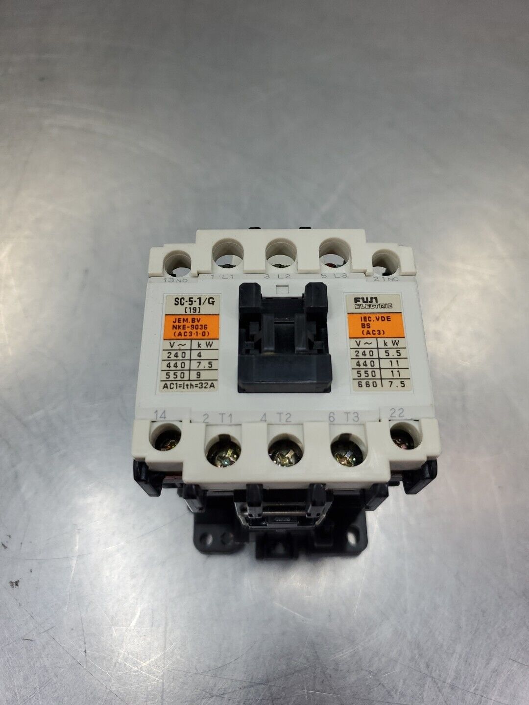 Fuiji Electric SC-5-1/G 10HP 20A Contactor Module.                         4B-23