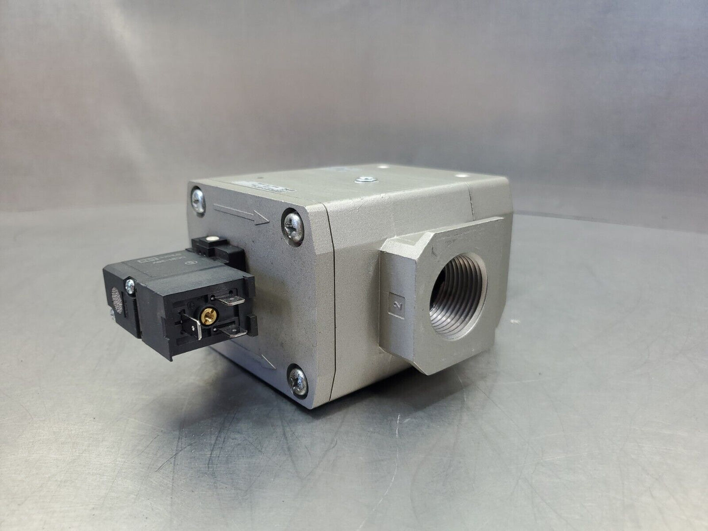 SMC AV5000-N10-5DZ-R 0.2-1.0 MPa 24VDC Electronic Valve.                      6E