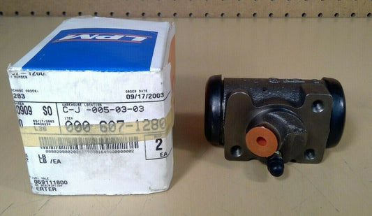 Lift Parts MFG. Co 000 607-1280 Cylinder-Wheel                         6E