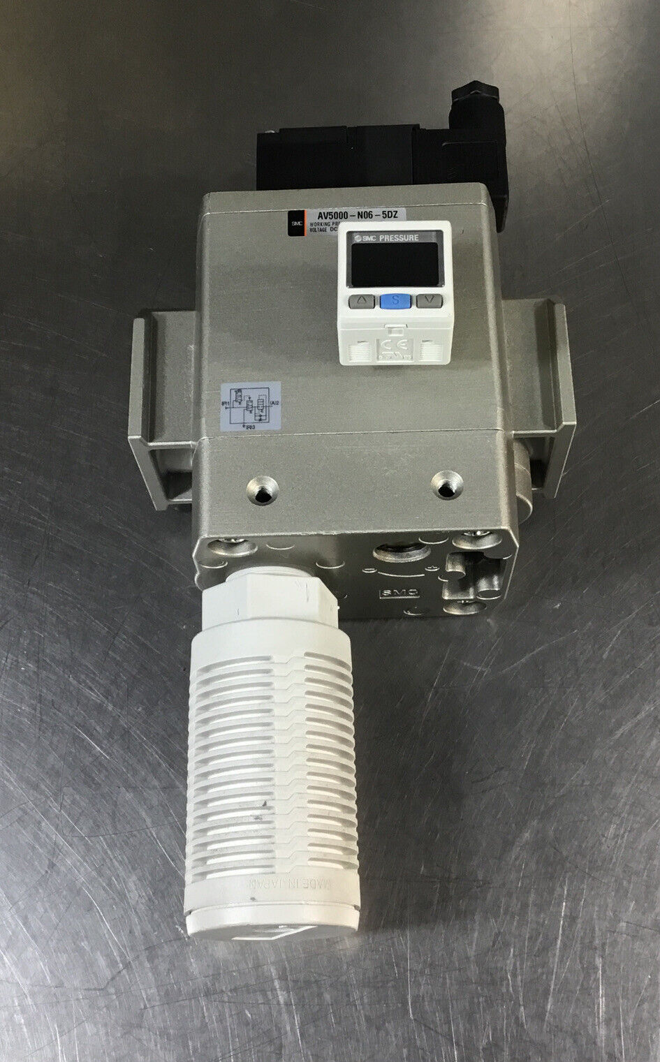 SMC  AV5000-N06-5DZ  + ISE30A-01-P  Pneumatic Valve + Pressure Switch    6B