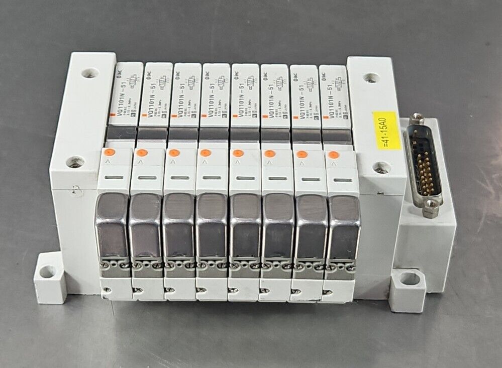 SMC EXH  Pneumatic Manifold 8 Port with VQ1101N-51.                     Loc6C-12