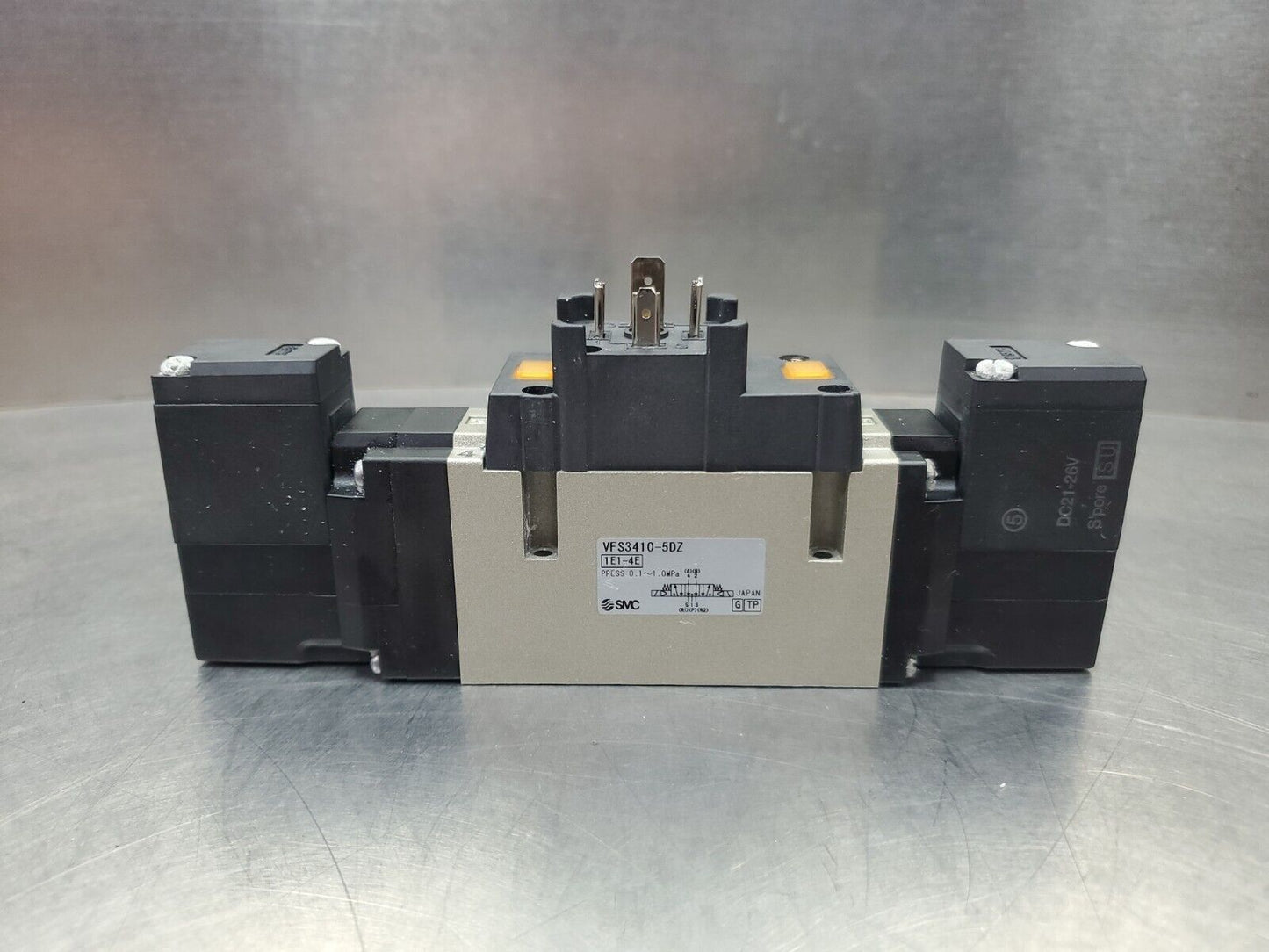 SMC VFS3410-5DZ Pneumatic Solenoid Valve 21-26VDC, 0.1-1.0MPa.                6E