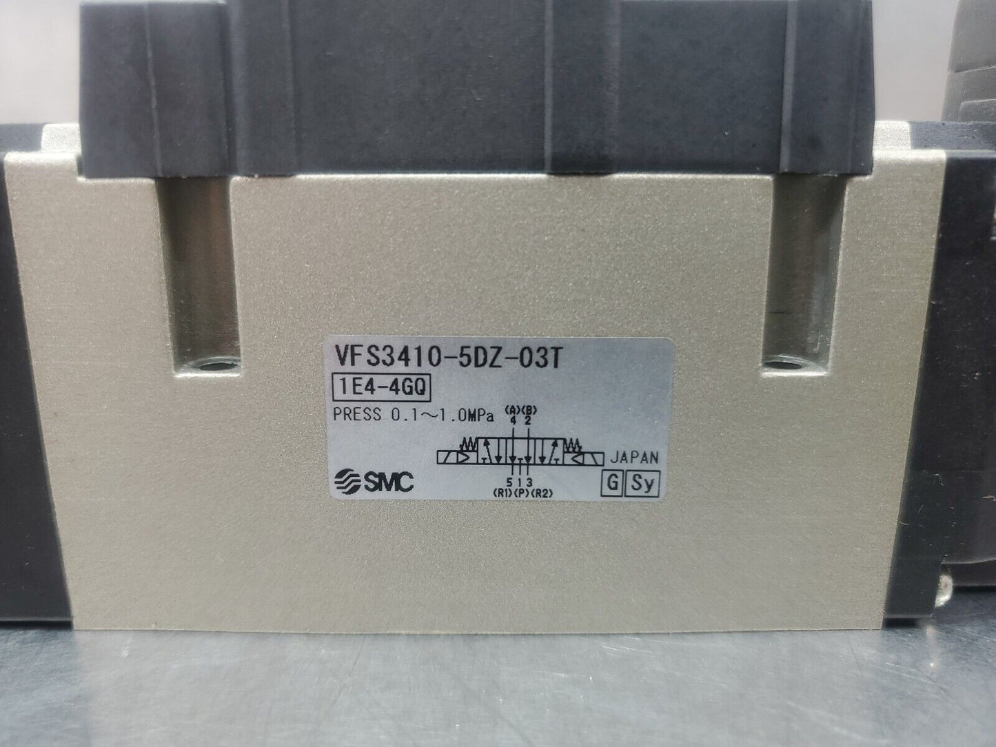 SMC VFS3410-5DZ-03T Press. 0.1~1.0 MPa Solenoid Valve.                      6D-9