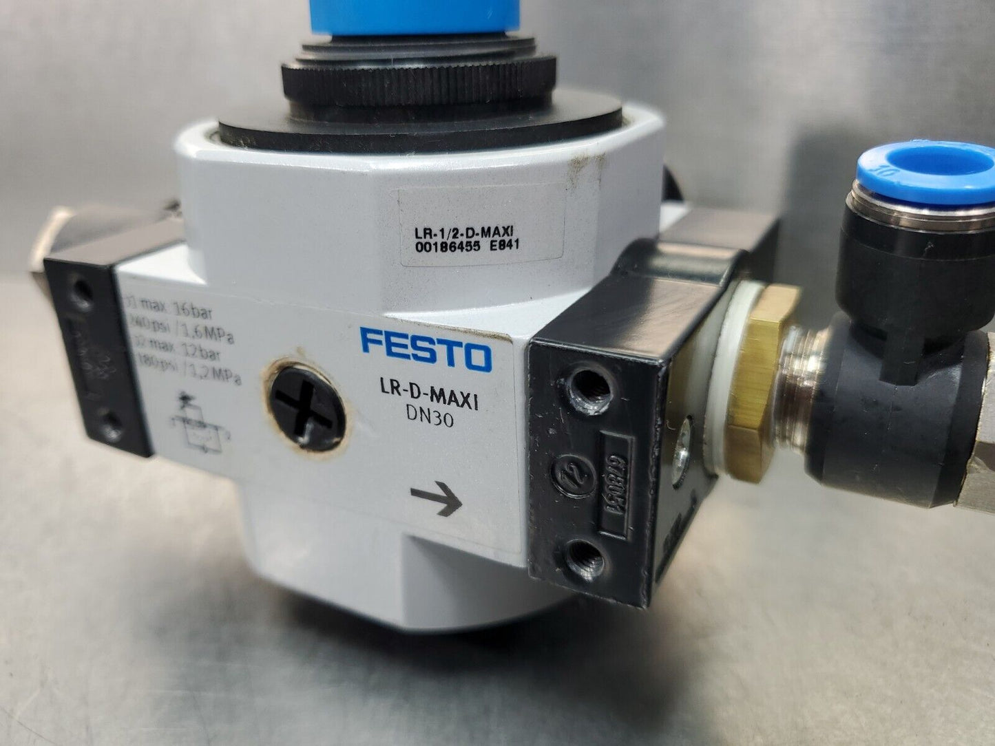 FESTO LR-1/2-D-MAXI 00186455 240PSI LR-D-MAXI DN 30 Control Valve.         6D-11