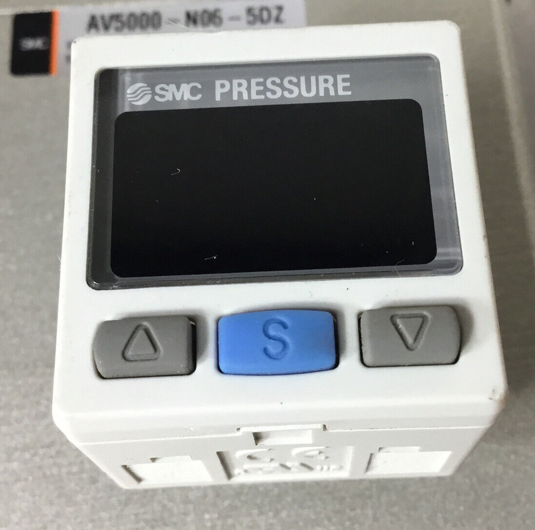 SMC  AV5000-N06-5DZ  + ISE30A-01-P  Pneumatic Valve + Pressure Switch    6B