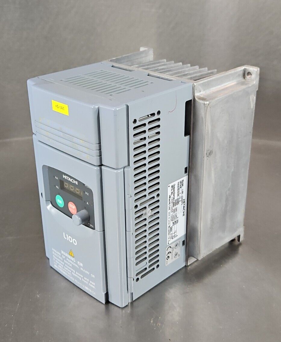 Hitachi L100-030HFE 4HP 3.0KW. INVERTER.                    1E-5