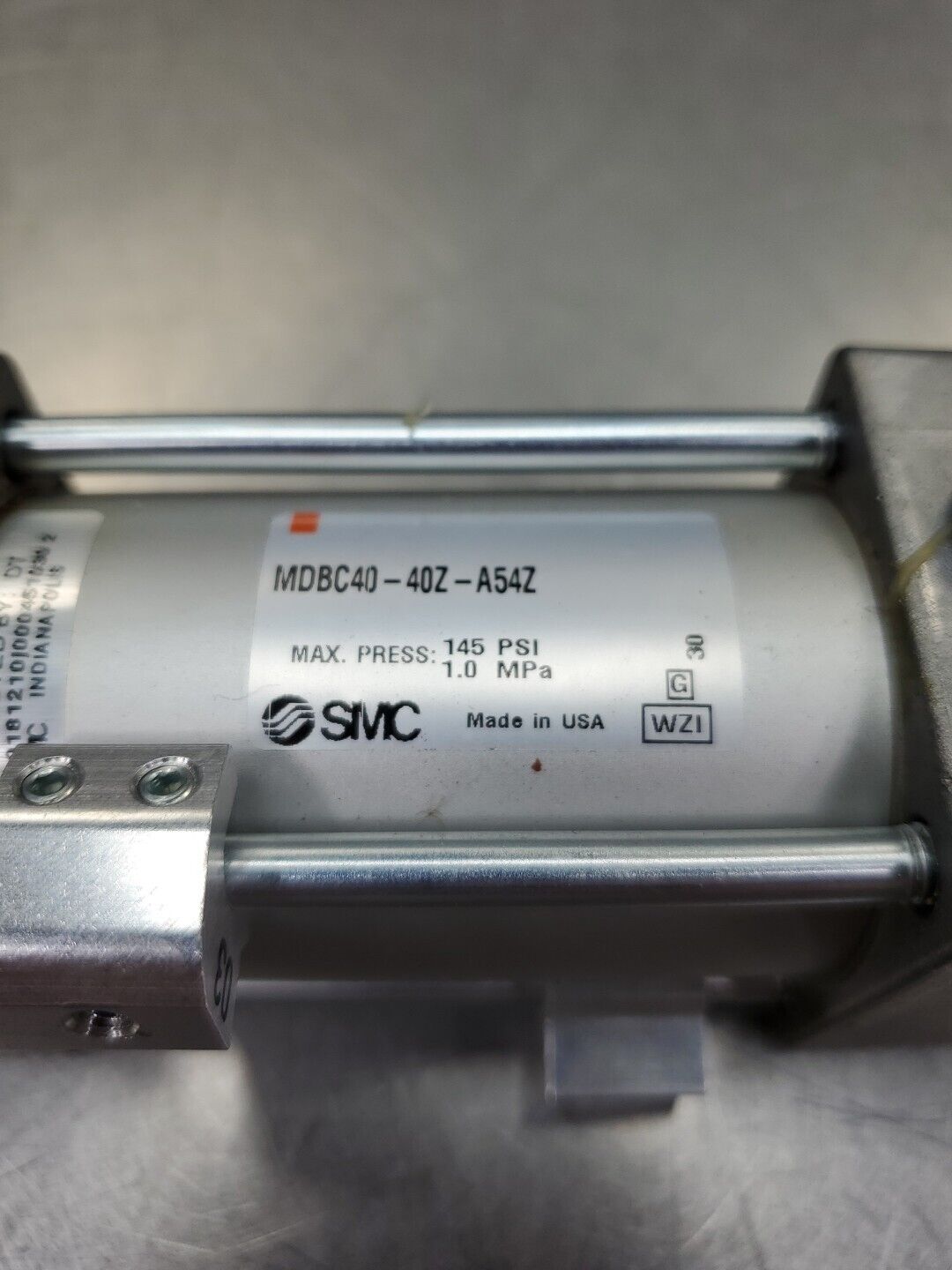 SMC MDBC40-40Z-A54Z Pneumatic Cylinder.                                    6B-12