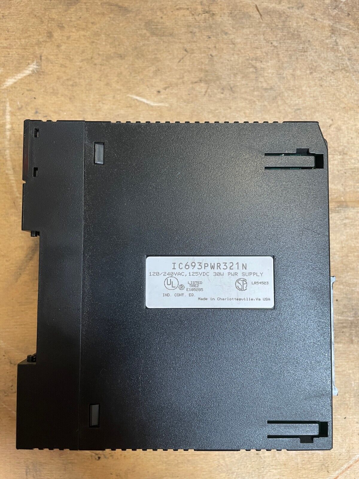 GE Fanuc IC693PWR321U Series 90-30 Progammable Controller Power Supply