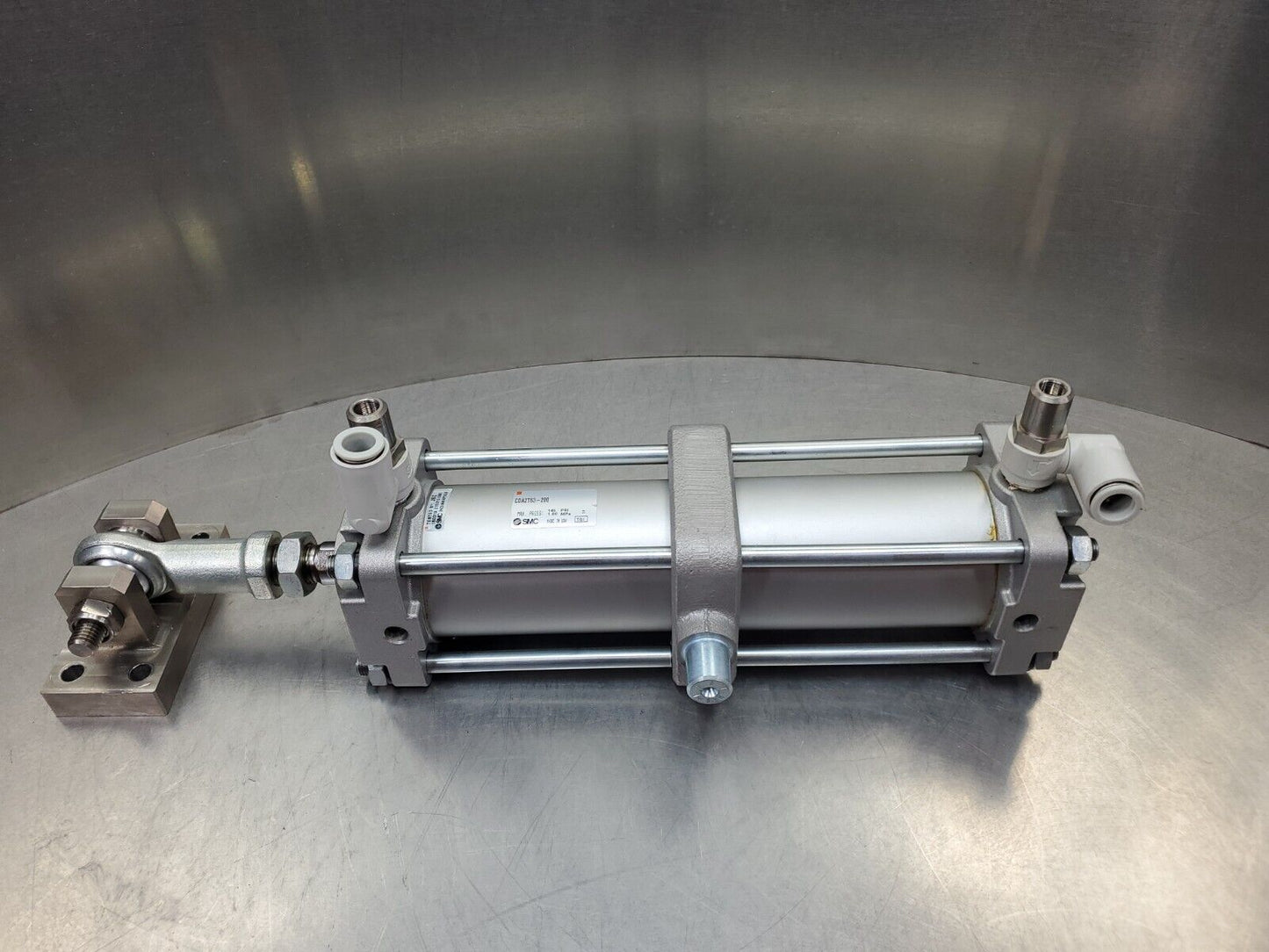 SMC CDA2T63-200 MAX PRESSURE 145 PSI 1.00 MPa Pneumatic Cylinder.             6C