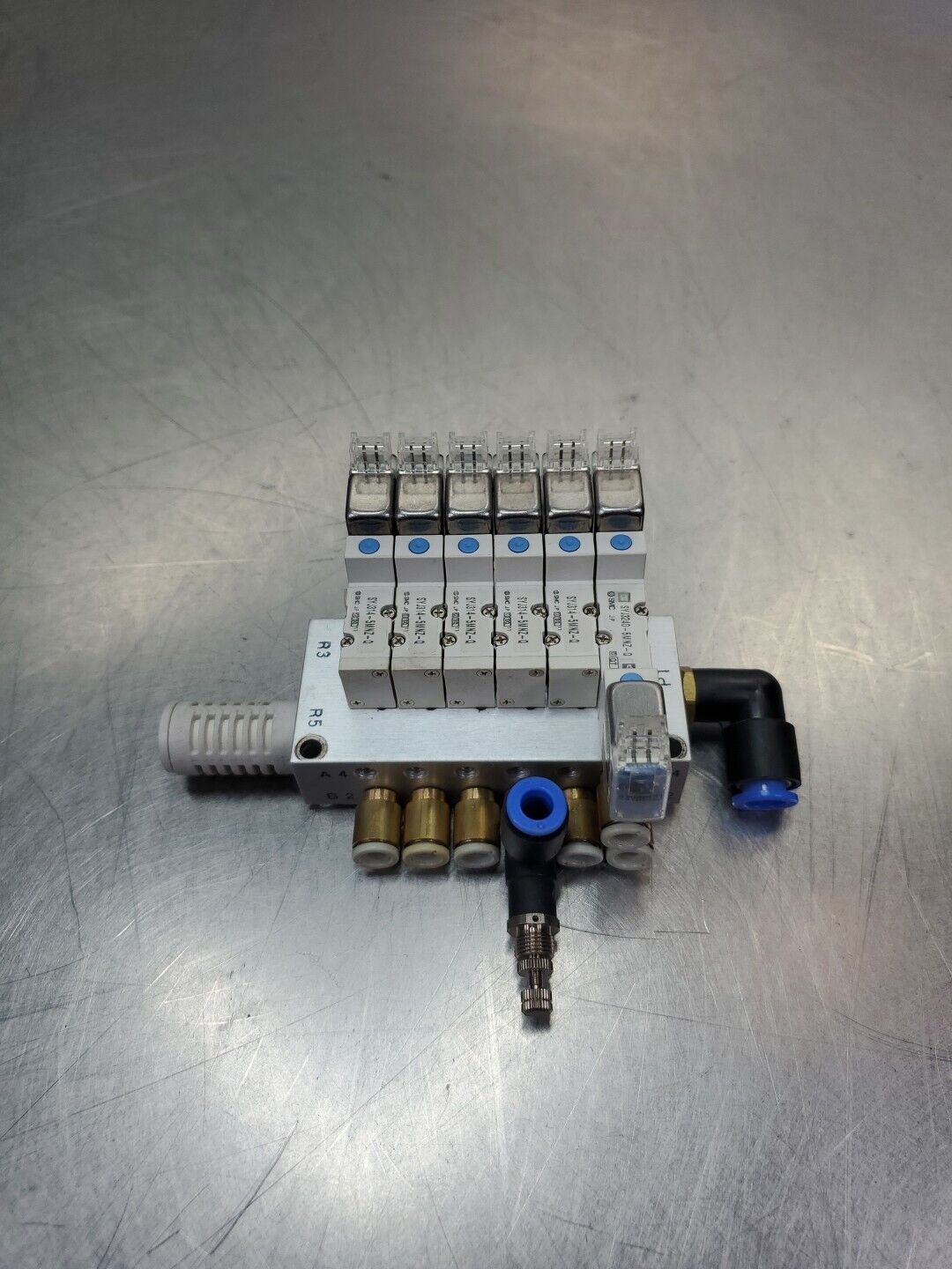 SMC (1)SYJ3240-5MNZ-Q/(5)SYJ314-5MNZ-Q Solenoid Valve Manifold.             6D-2