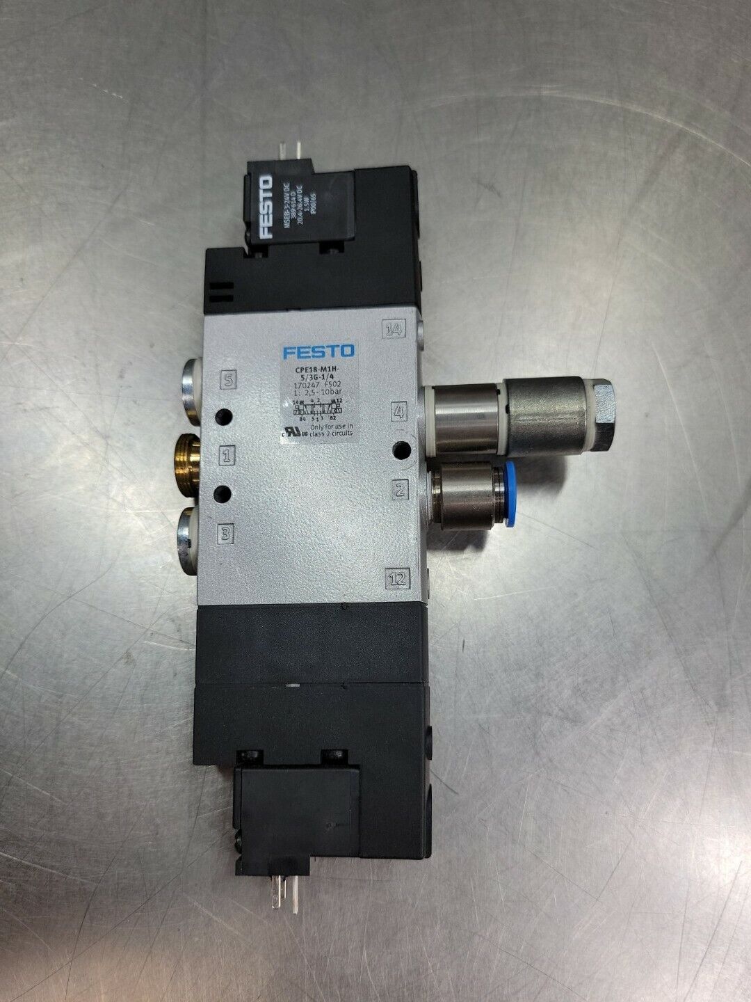 FESTO 170247 CPE18-M1H-5/3G-1/4 Solenoid Valve w/ MSEB-3-24V DC Plugs.      6D-9