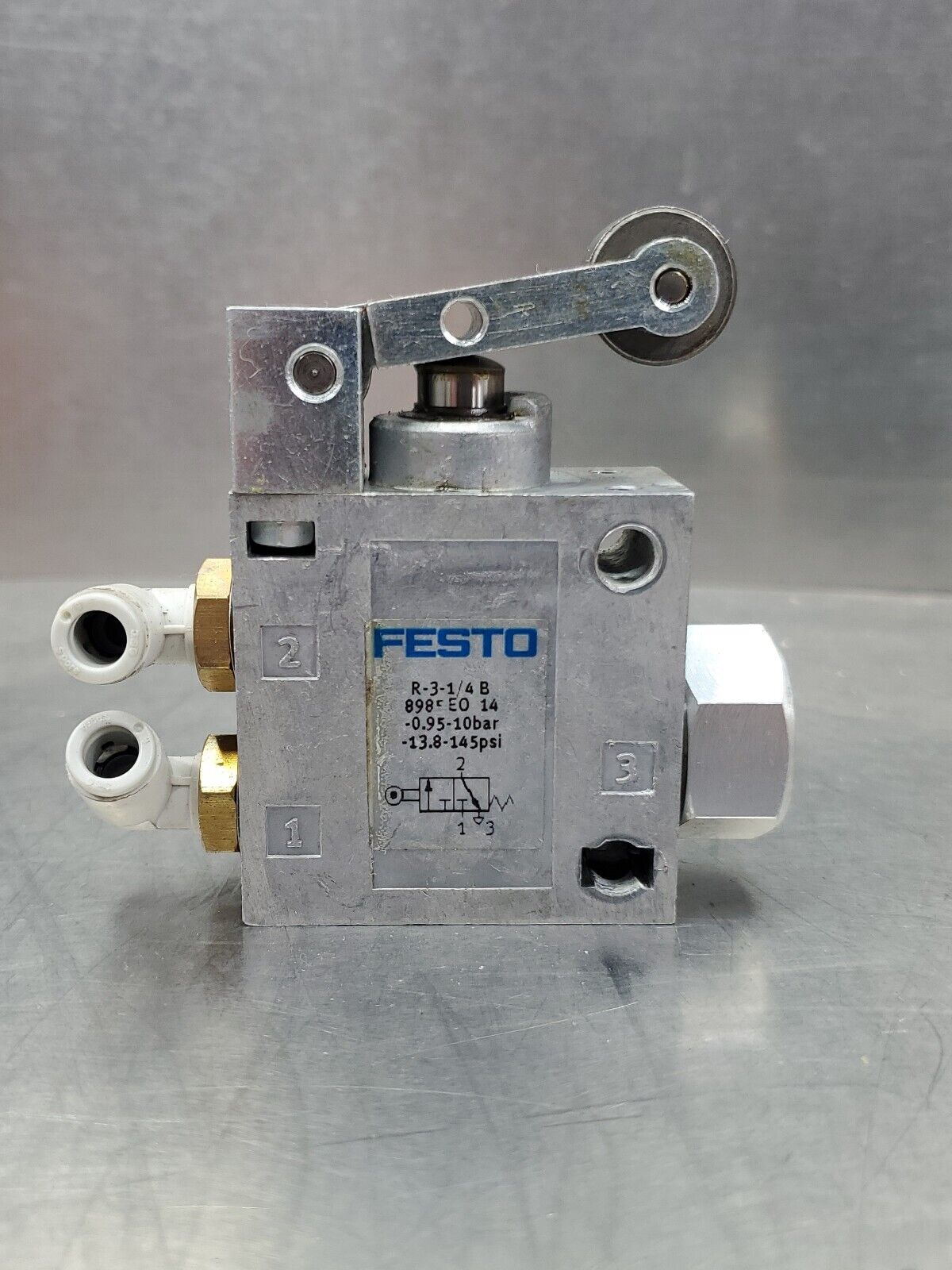 Festo R-3-1/4-B 8985 Roller Lever Valve.                                   6D-10