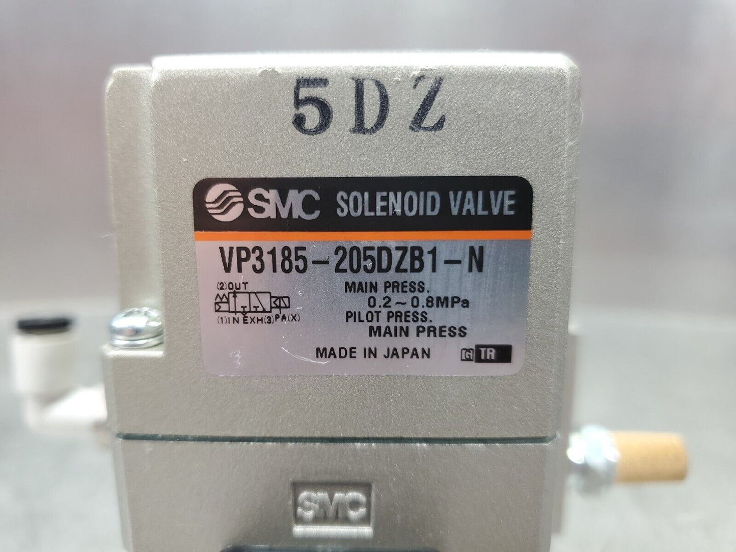 SMC VP3185-205DZB1-N 0.2-0.8MPa Solenoid Valve.                               6E