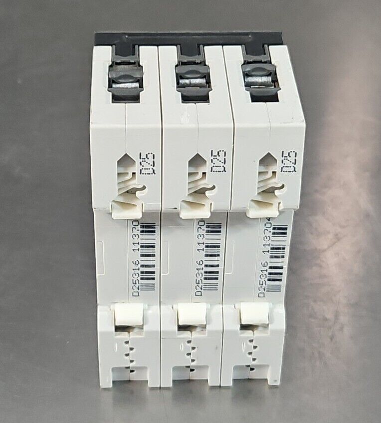 Siemens 5SY63 MCB D32 3-Pole Circuit Breaker.                             4C-20