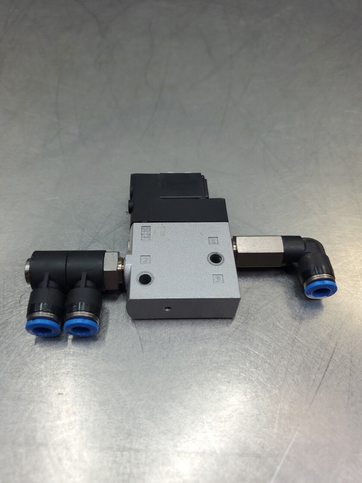 Festo CPE14-M1BH-3GL-1/8 Solenoid Valve.                                    6D-2