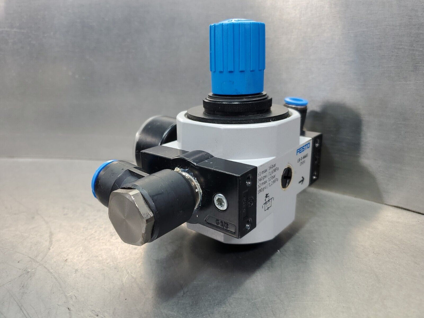 FESTO LR-1/2-D-MAXI 00186455 240PSI LR-D-MAXI DN 30 Control Valve.         6D-11