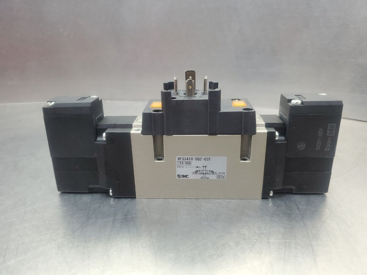 SMC VFS3410-5DZ-03T Press. 0.1~1.0 MPa Solenoid Valve.                      6D-9