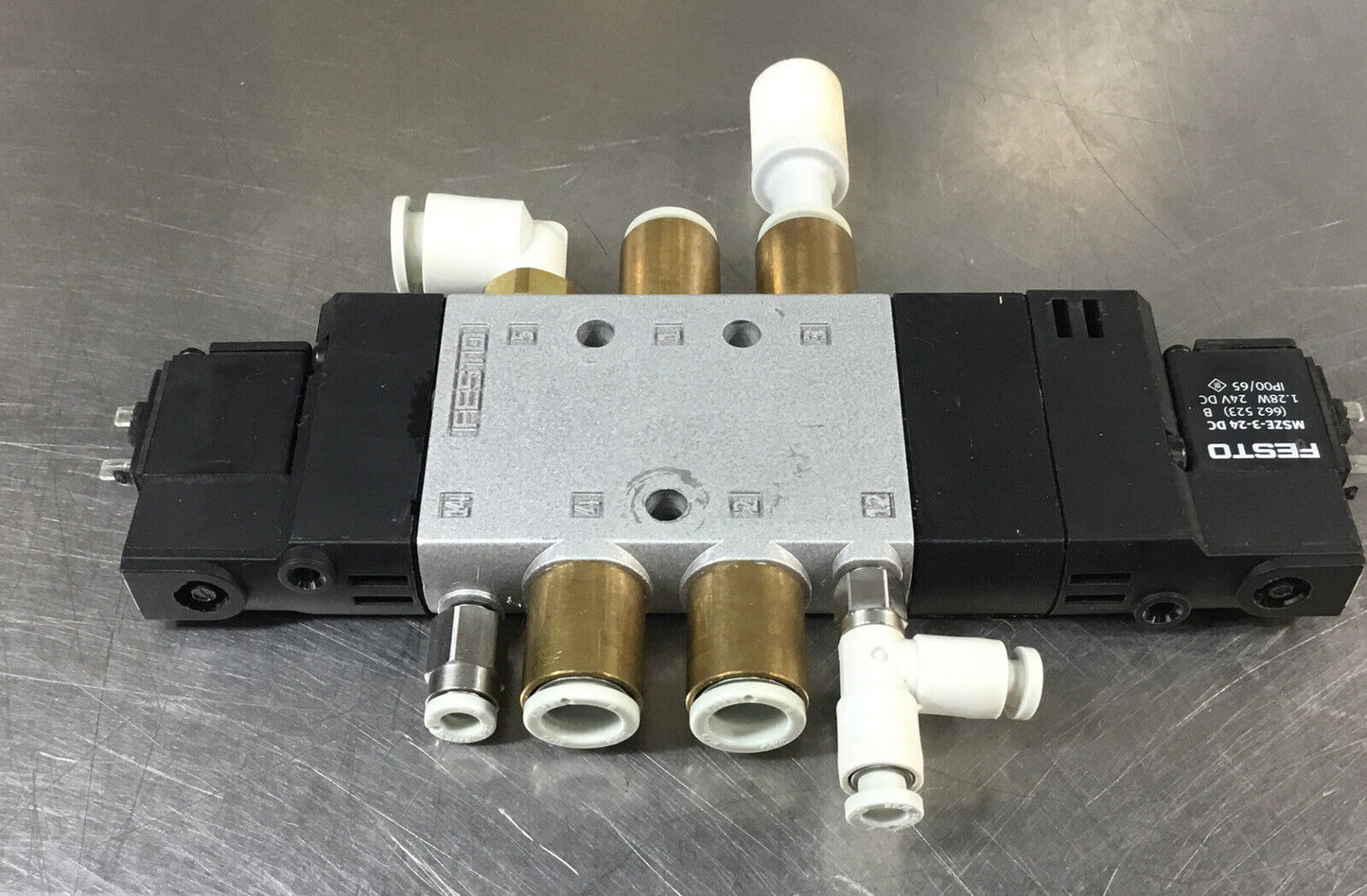 FESTO CPE14-M1BH-5/3GS-1/8 196938 Solenoid Valve + (2) 663523 Coils 24VDC   6B