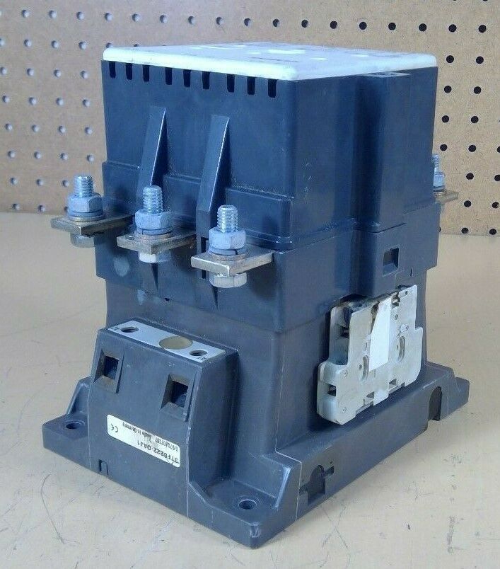 Siemens 3TF5222-0AJ1 3 Pole Contactor 3TF52                                   4H