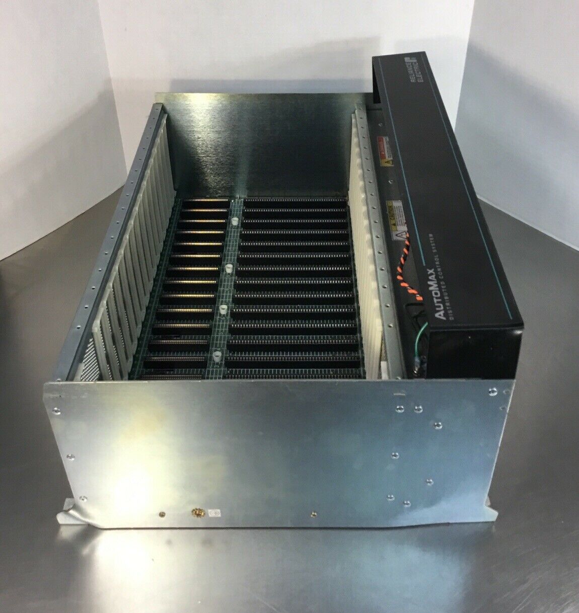 RELIANCE 57C331A / 803456-8RA 16 SLOT RACK (as Pictured-no Power Supply).    3F