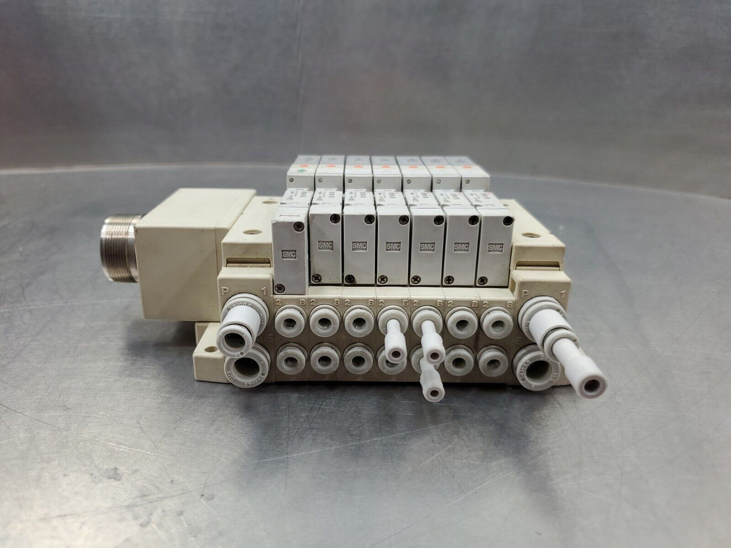 SMC SV1400-5FU 7-Module 24VDC Valve Manifold.                                 6E