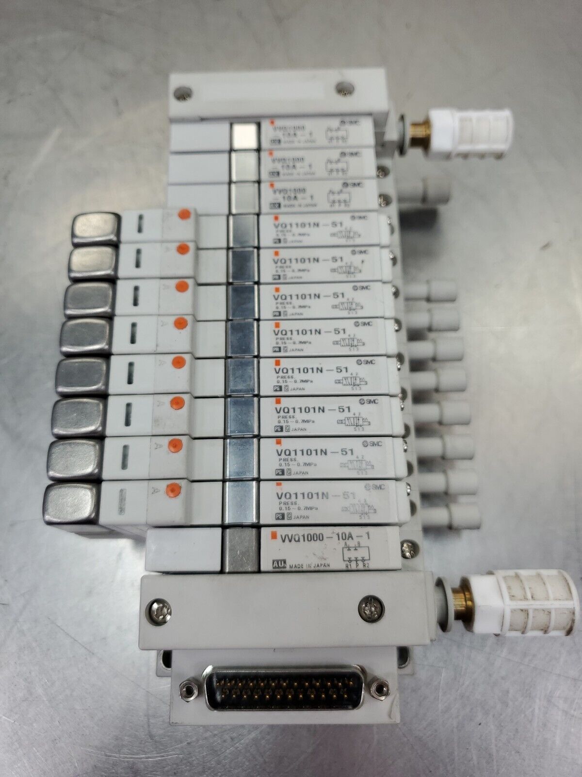 SMC 8-VQ1101N-51/4-VVQ1000-10A-1  12-Station Pneumatic Manifold.           6D-19