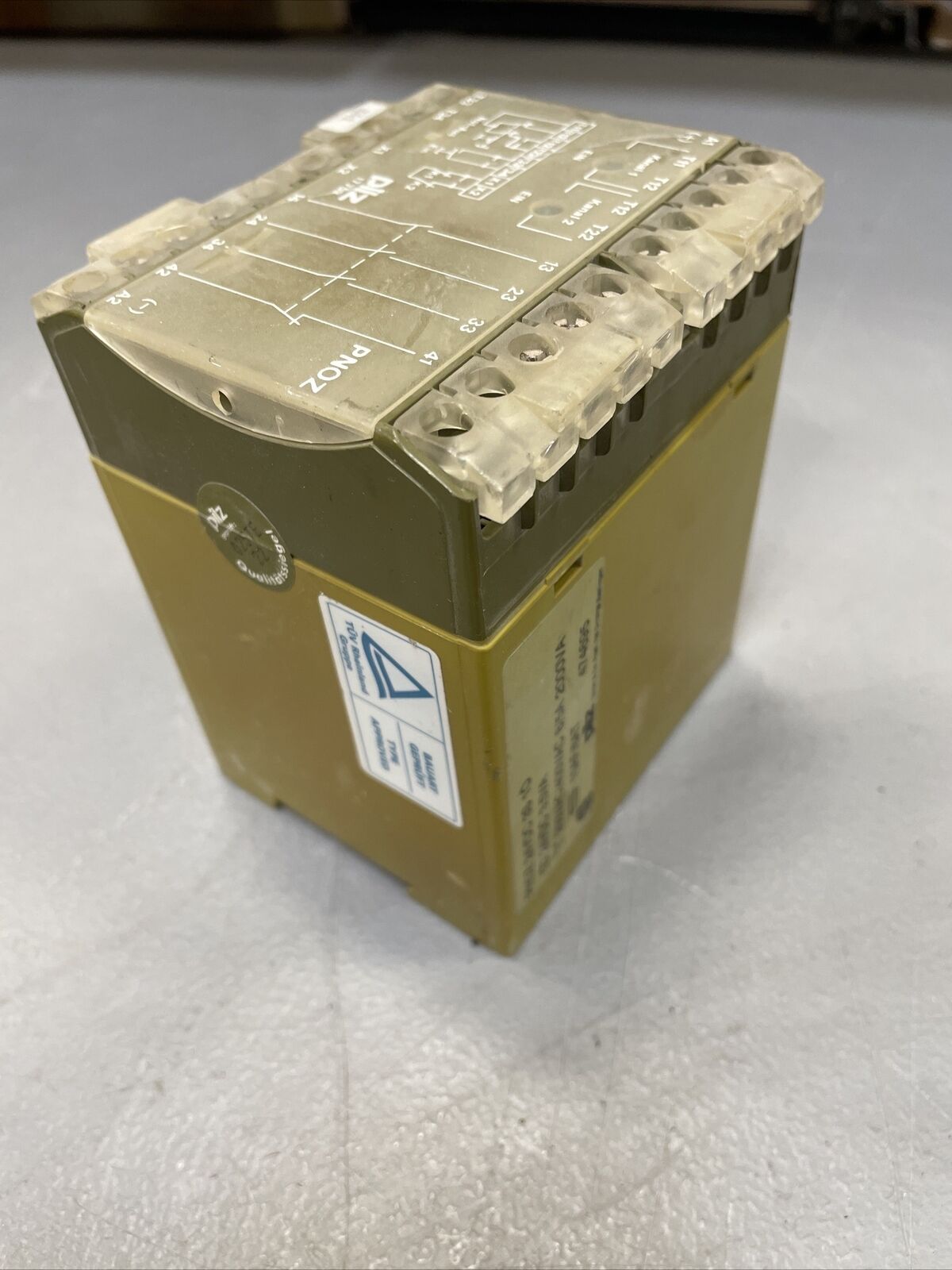 Pilz 17753 PNOZ 24VDC 3S 10 Isolation Safety Relay 2B