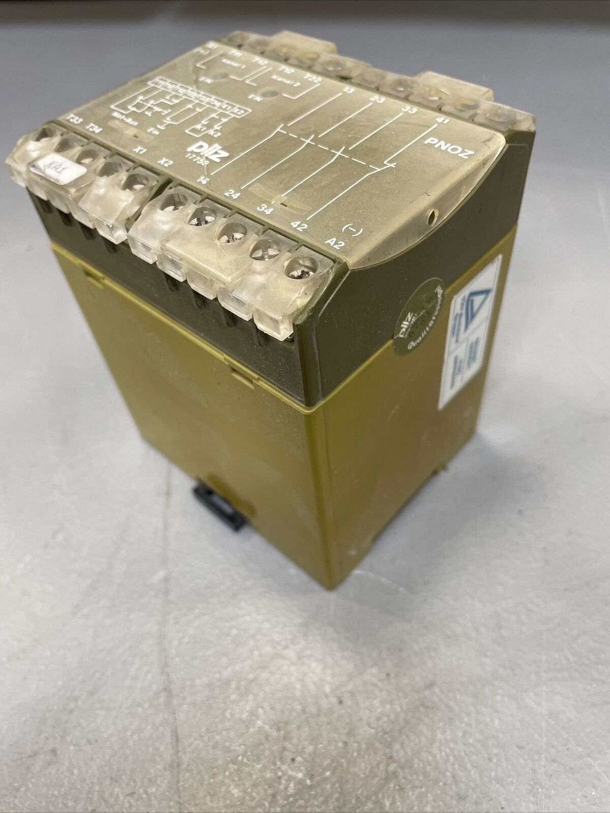 Pilz 17753 PNOZ 24VDC 3S 10 Isolation Safety Relay 2B