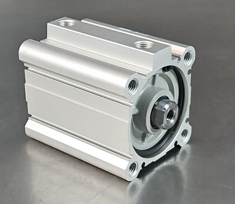 SMC CDQ2A63-50DZ PNEUMATIC CYLINDER.                                       6D-8