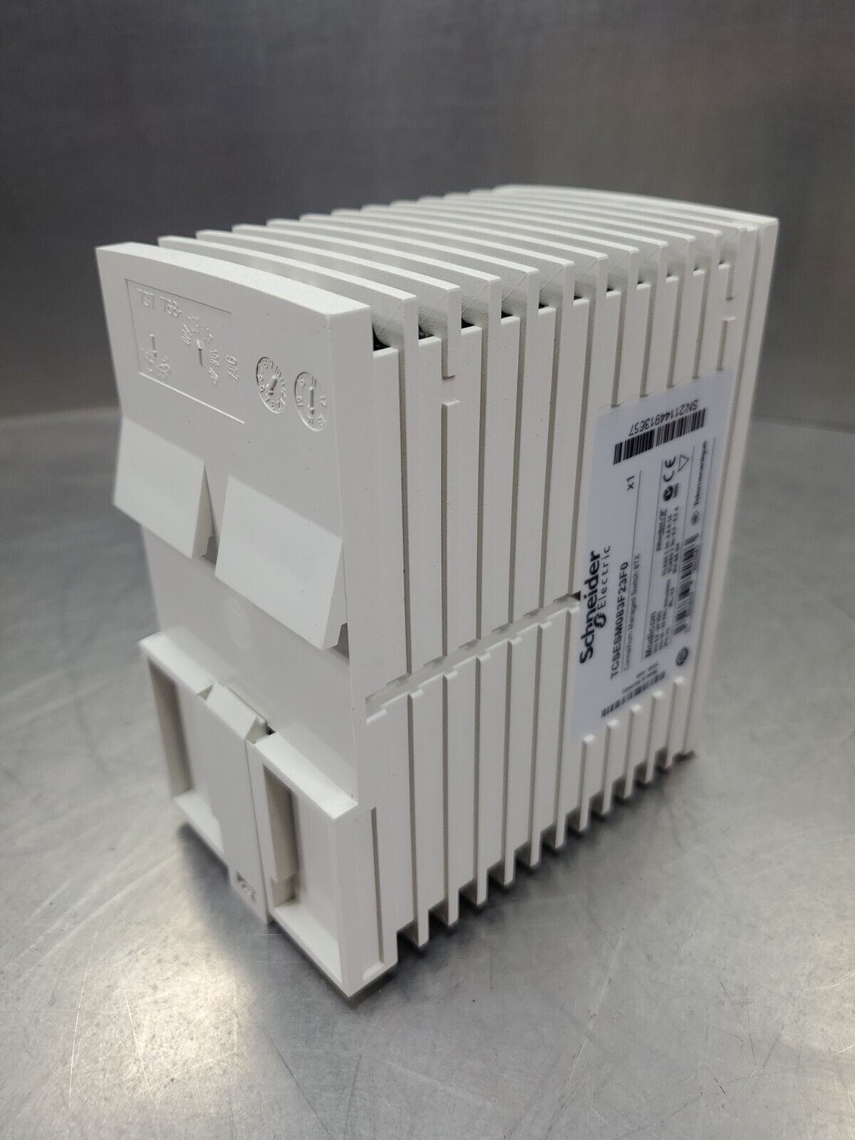 Schneider Electric TCSESM083F23F0 ConneXium Managed Switch 8TX.            3C-MS