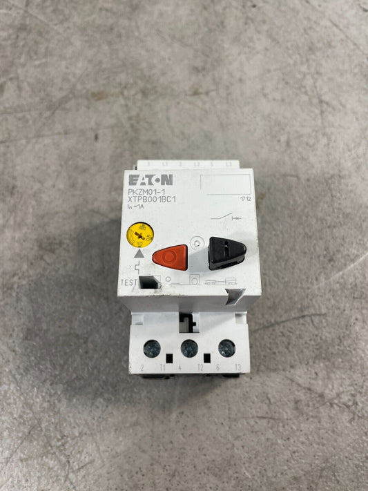 Eaton PZZM01-1 XTPB001BC1 50/60 HZ 600V AC Motor Protector Circuit Breaker LOC2D