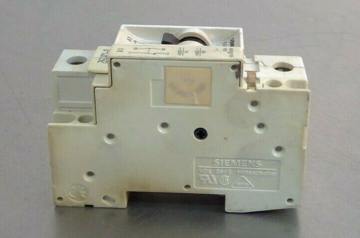 Siemens - 5SX21 B16 - Circuit Breaker w/ 5SX9100 HS                           4G