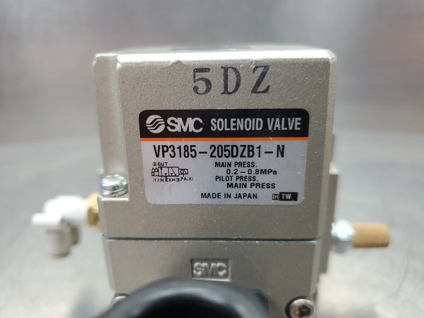 SMC VP3185-205DZB1-N 0.2-0.8MPa SOLENOID VALVE  W/SMC Cable Unit.             6E