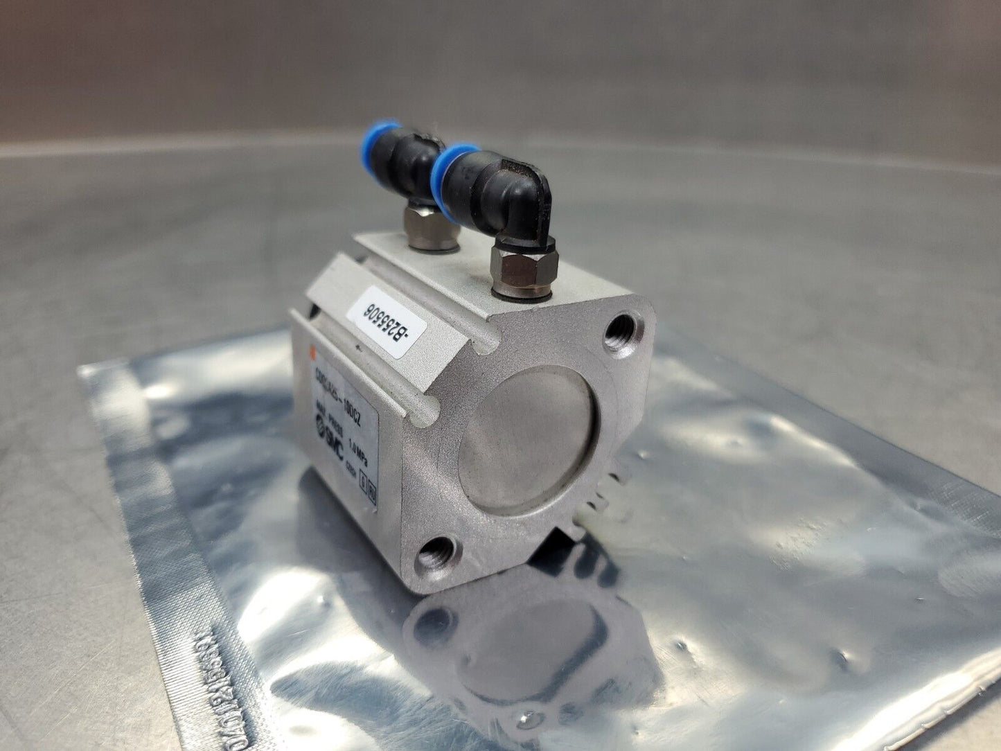 SMC CDQ2A25-10DCZ 1.0MPa MAX Pressure Regulator.                            6D-1