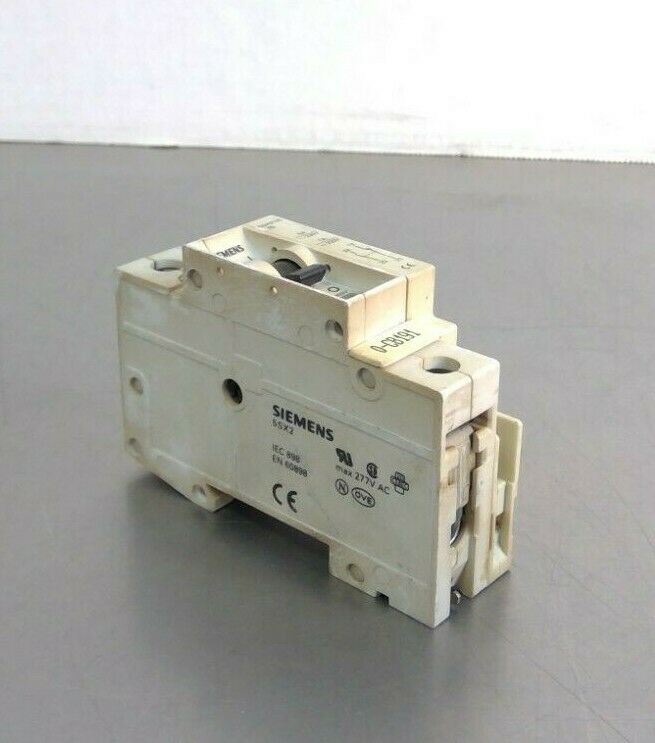 Siemens - 5SX21 B10 - Circuit Breaker w/ 5SX9100 HS                           4G