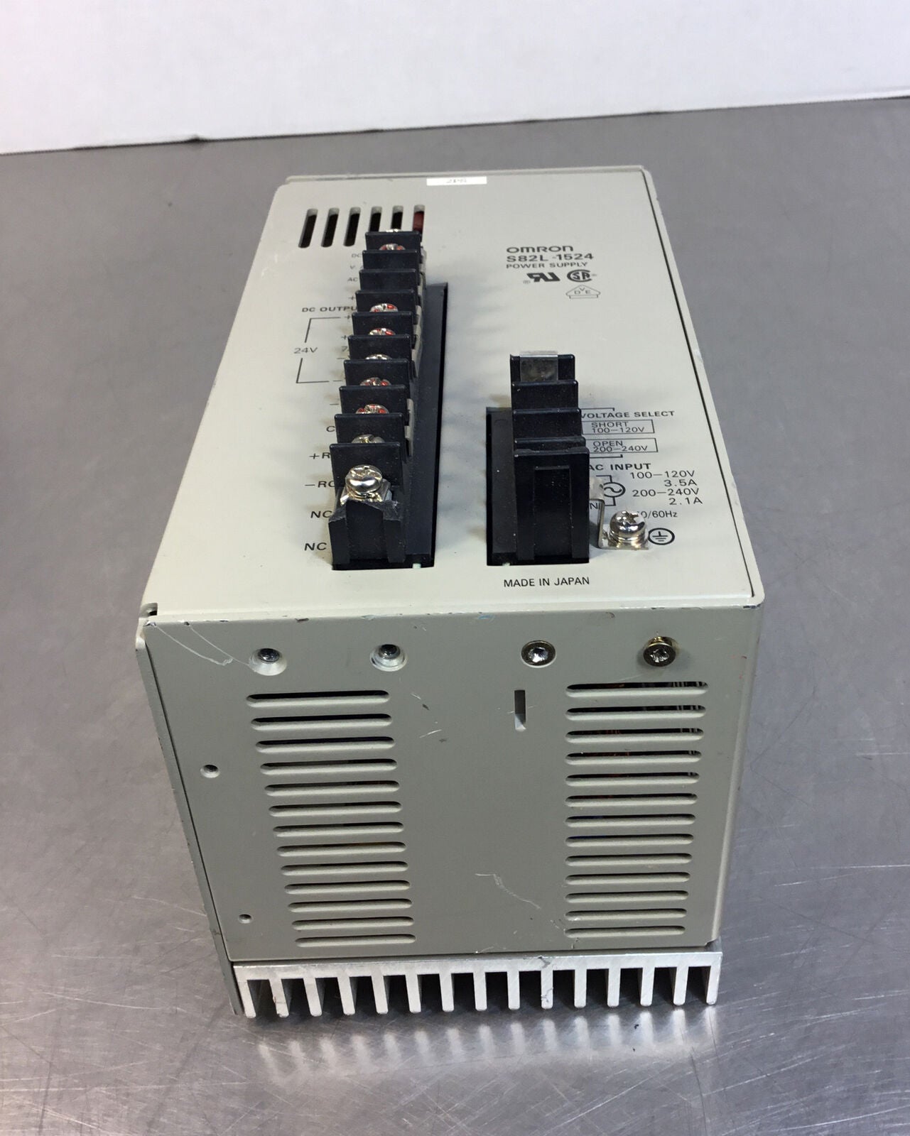 Omron Power Supply S82L-1524   100-120/200-240 VAC 24 VDC   4B