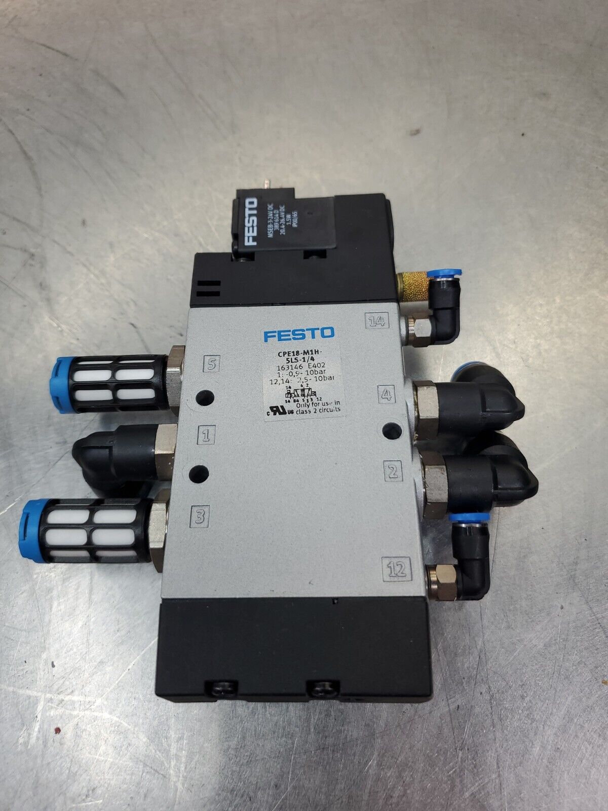 FESTO CPE18-M1H-5LS-1/4  163146  Solenoid Valve w/Festo U-1/8 2307 Filter.  4C-3