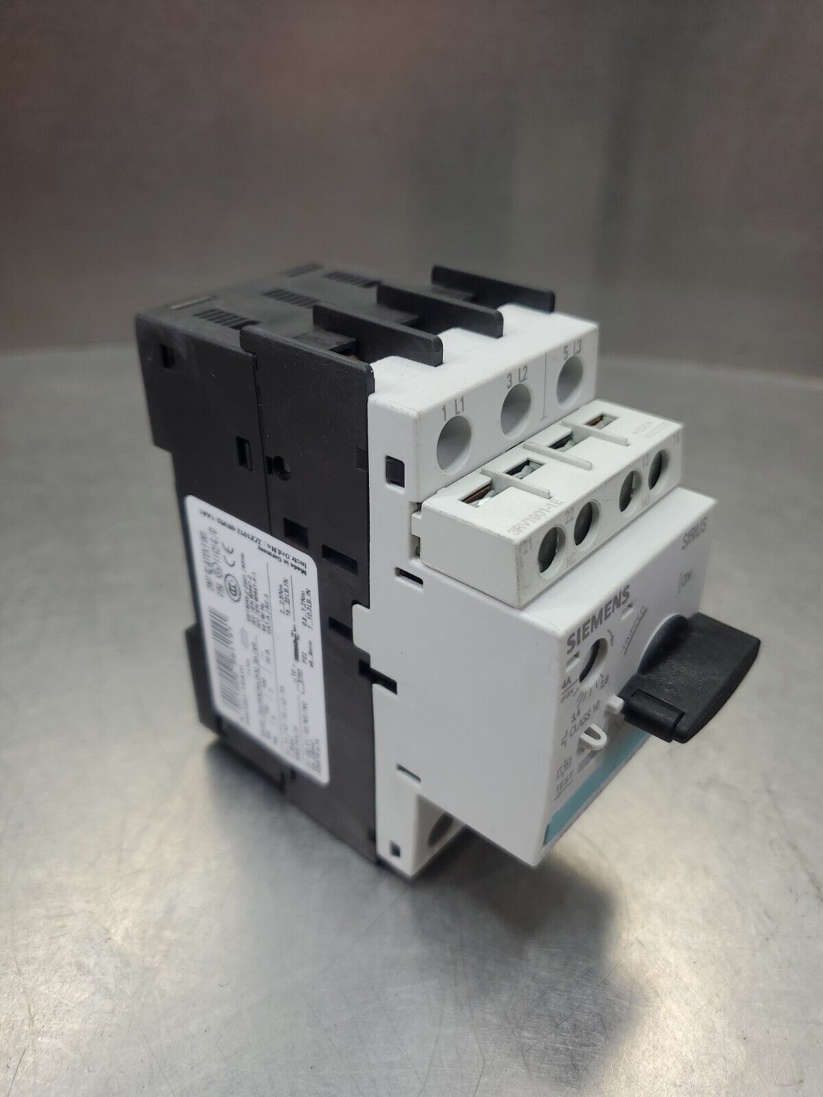 SIEMENS 3RV1021-1EA10 Motor Protection Circuit Breaker.                     4C-1