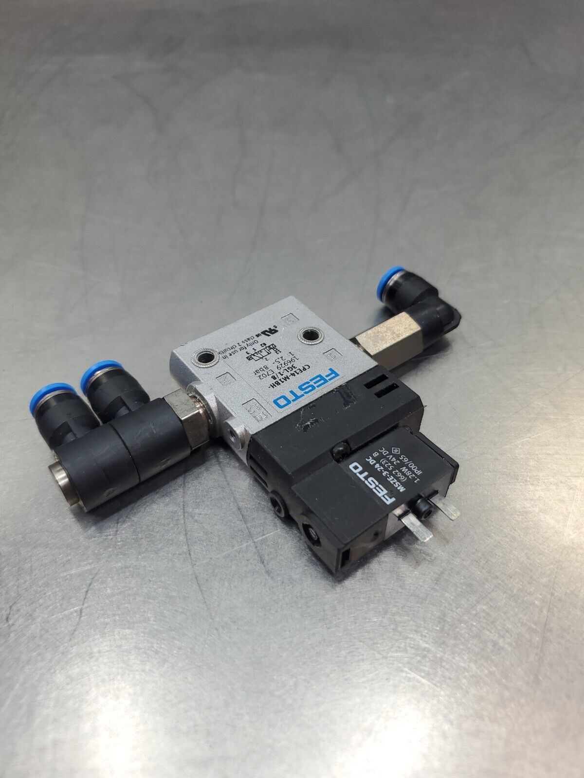 Festo CPE14-M1BH-3GL-1/8 Solenoid Valve.                                    6D-2