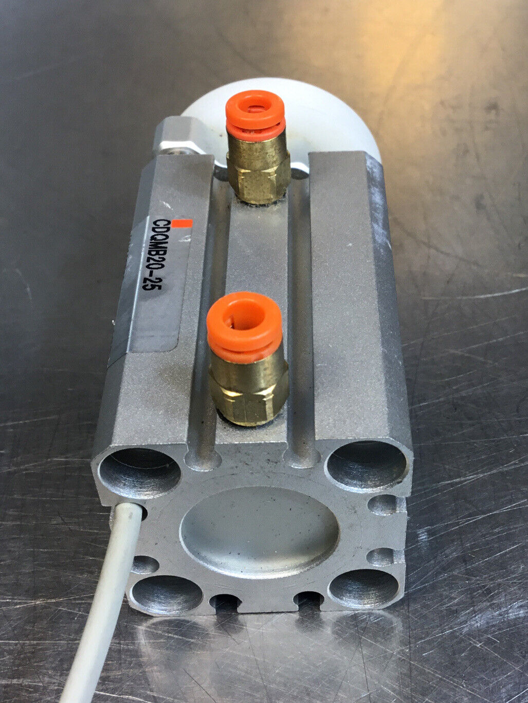 SMC  CDQMB20-25  Pneumatic Cylinder      6E