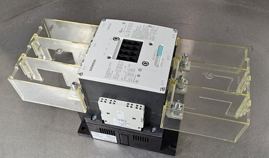 Siemens 3RH1921-2DA11 / 3RT1064-2AF6. Circuit Breaker.                     4E-21