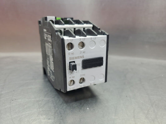 SIEMENS 3TF4111-0A 20A 600V RELAY MODULE                                    4E-8