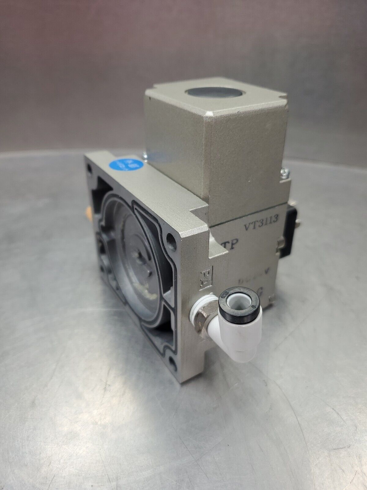 SMC VP3185-205DZB1-N 0.2-0.8MPa Solenoid Valve.                               6E